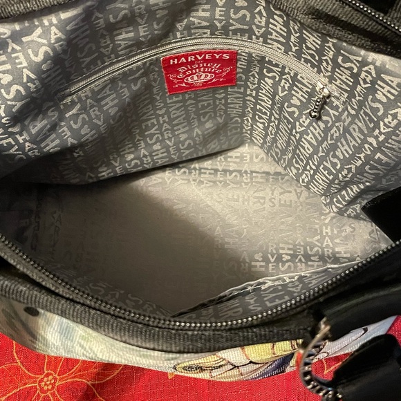 Disney Harvey’s seatbelt bag good vs evil - Picture 6 of 6